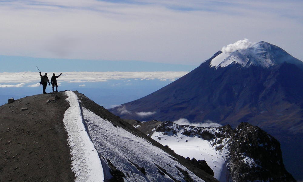 Arista del Sol with Popocateptl in the background