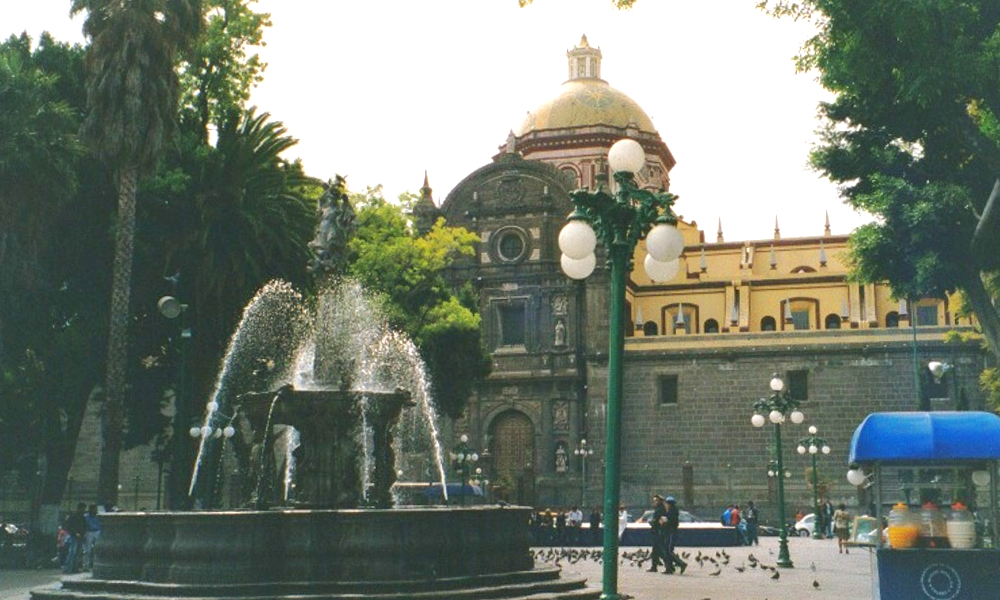 Exploring the Plazas of Puebla enroute to Pico